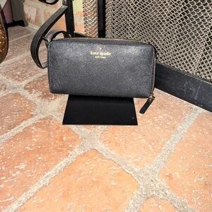 kate spade black textured leather zip-around wallet with gold logo